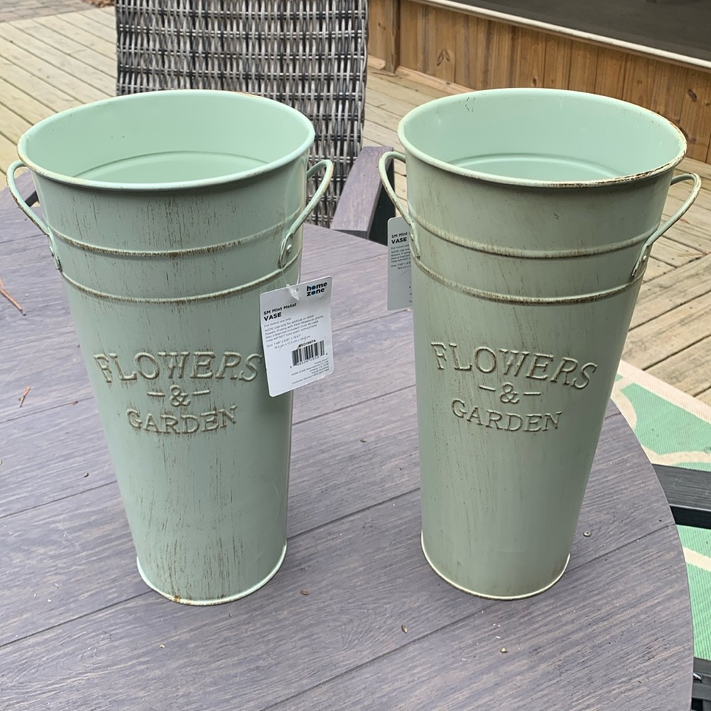 Better Homes & Gardens Home Zone Mint Metal Vase